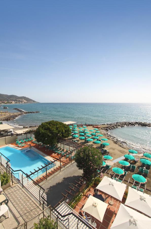 Hotel Bellevue Et Mediterranee دْيانو مارينا المظهر الخارجي الصورة