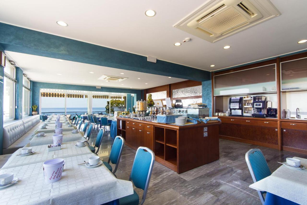Hotel Bellevue Et Mediterranee دْيانو مارينا المظهر الخارجي الصورة